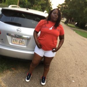 Meet your Posher, Lakita